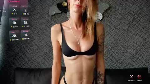 Snapshot of vvalkyriee chatting on July 26, 2026, 12:56 pm vvalkyriee online show from July 26, 2026, 12:56 pm
