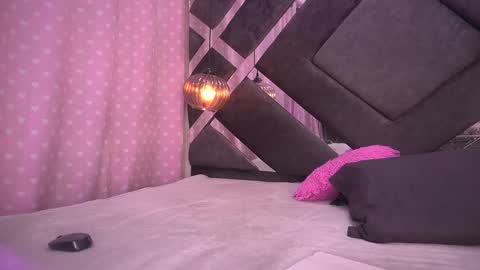 Violeta online show from February 21, 2025, 3:12 am