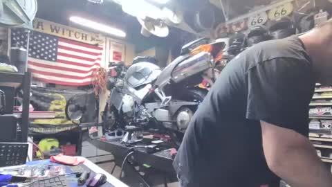 wakesblowinclouds online show from October 6, 2025, 12:13 pm