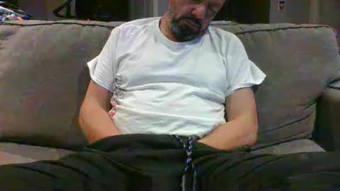 Snapshot of walker033 chatting on December 7, 2024, 7:05 am walker033 online show from December 7, 2024, 7:05 am