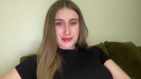 walkiria19 online show from February 9, 2026, 8:24 pm