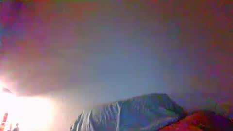 walltall online show from May 5, 2026, 9:28 am