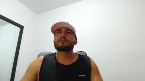 Snapshot of walter_brownn01 chatting on January 10, 2025, 12:38 am WALTER BROWN online show from January 10, 2025, 12:38 am