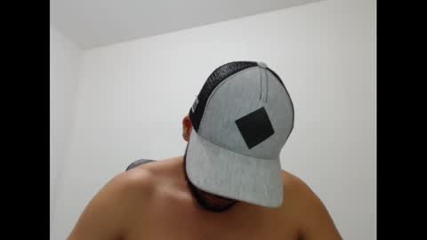 Snapshot of walter_brownn01 chatting on January 13, 2025, 6:59 pm WALTER BROWN online show from January 13, 2025, 6:59 pm