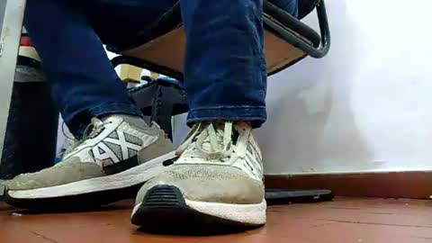 Snapshot of waltherfeet_ chatting on June 19, 2026, 6:34 pm WaltherFeet online show from June 19, 2026, 6:34 pm