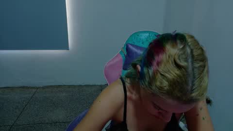 Snapshot of wandadoll chatting on February 2, 2026, 12:04 pm Wanda online show from February 2, 2026, 12:04 pm