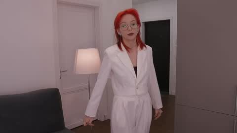 Snapshot of wandagoldston chatting on December 10, 2024, 5:44 pm Rey online show from December 10, 2024, 5:44 pm