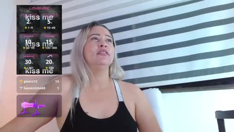 Snapshot of wandahairymilf chatting on January 31, 2025, 6:46 am Wanda online show from January 31, 2025, 6:46 am