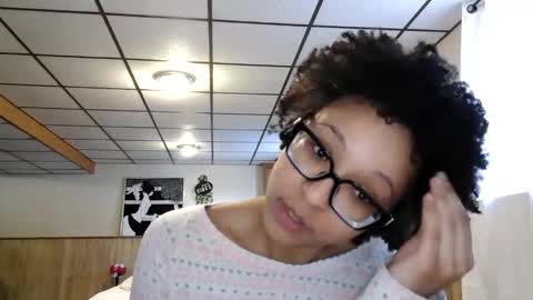 Snapshot of wanderlustgaal chatting on February 19, 2026, 1:29 pm wanderlustgaal online show from February 19, 2026, 1:29 pm