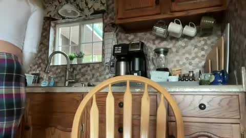 Snapshot of wanderlustjade chatting on January 6, 2025, 9:32 pm Jade  Adonis online show from January 6, 2025, 9:32 pm