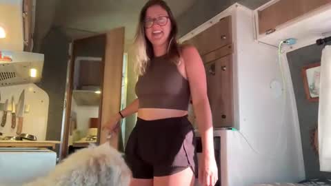 Snapshot of wanderlustjade chatting on March 12, 2025, 1:19 pm Jade  Adonis online show from March 12, 2025, 1:19 pm