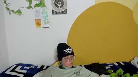 Waningrose  Lu online show from December 3, 2025, 1:57 am