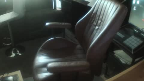 inittogetitin online show from March 7, 2026, 6:49 pm