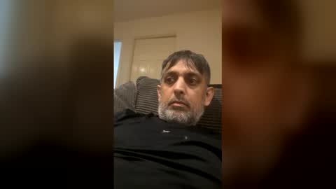 wasimashraf81080 online show from June 1, 2026, 4:31 pm