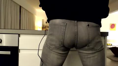 Snapshot of wave3210 chatting on December 3, 2025, 4:38 pm wave3210 online show from December 3, 2025, 4:38 pm