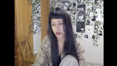 Mina online show from September 26, 2025, 1:53 am