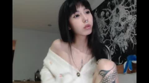Snapshot of wavy_nights chatting on July 6, 2026, 7:16 pm Mina online show from July 6, 2026, 7:16 pm
