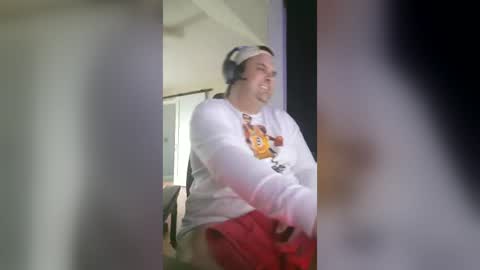 Snapshot of waynecotty chatting on July 15, 2026, 11:10 pm WayneCotty online show from July 15, 2026, 11:10 pm