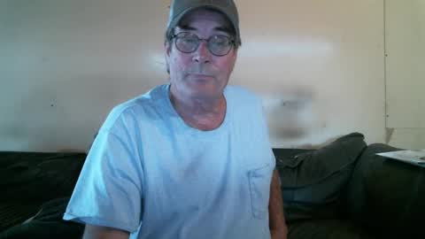 WB Farm online show from October 14, 2025, 10:54 pm