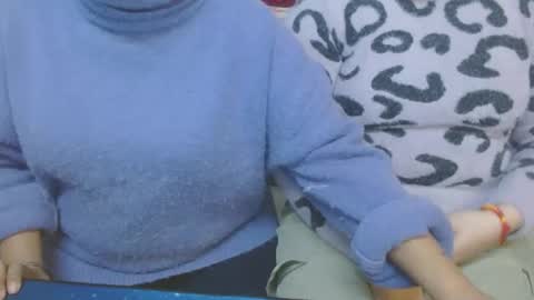 Snapshot of we_are_indian chatting on December 17, 2024, 10:34 am khushiwife kabirhubby kavyasexy gf online show from December 17, 2024, 10:34 am