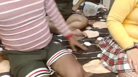 Snapshot of we_are_indian chatting on January 20, 2025, 10:40 am khushiwife kabirhubby kavyasexy gf online show from January 20, 2025, 10:40 am