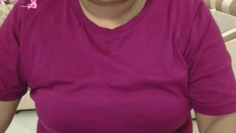 Snapshot of we_are_indian chatting on October 7, 2025, 12:57 pm khushiwife kabirhubby kavyasexy gf online show from October 7, 2025, 12:57 pm