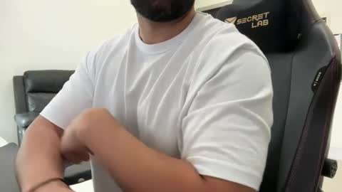 Weapon X online show from January 28, 2025, 10:45 pm