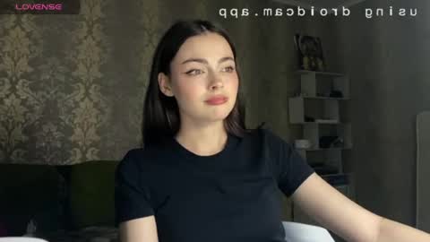 Snapshot of weareyoursun chatting on June 20, 2026, 7:27 pm Alice online show from June 20, 2026, 7:27 pm