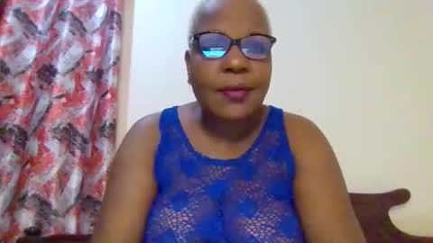 weaverbird25 online show from February 11, 2026, 8:36 pm