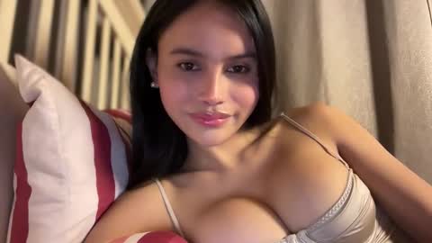 Maggie online show from December 18, 2025, 3:01 am