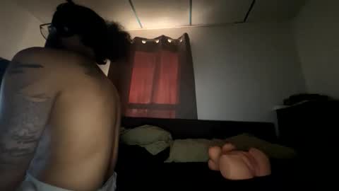 ShootingWebs online show from November 8, 2025, 8:51 pm