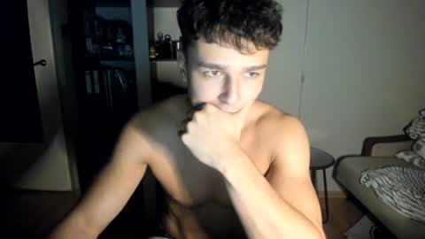 Snapshot of wee_willy_winky chatting on June 12, 2026, 10:19 pm wee_willy_winky online show from June 12, 2026, 10:19 pm
