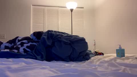 Snapshot of weedwacker43 chatting on January 17, 2025, 10:33 am weedwacker43 online show from January 17, 2025, 10:33 am