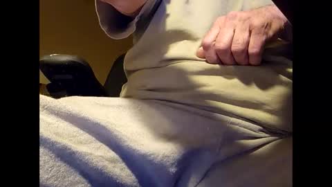 Snapshot of welderod chatting on May 17, 2026, 6:44 am welderod online show from May 17, 2026, 6:44 am