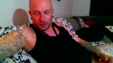 werhorny3 online show from December 17, 2025, 5:02 am