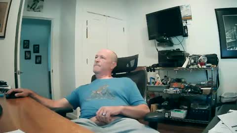 Snapshot of weseeyouwatching chatting on September 17, 2025, 5:03 pm weseeyouwatching online show from September 17, 2025, 5:03 pm