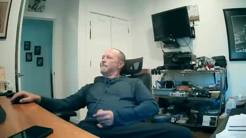 Snapshot of weseeyouwatching chatting on October 6, 2025, 4:04 pm weseeyouwatching online show from October 6, 2025, 4:04 pm