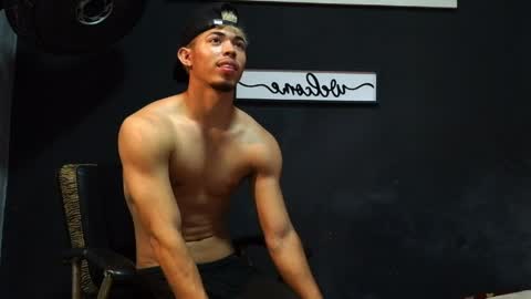 Snapshot of wesley_77 chatting on June 7, 2026, 6:44 pm wesley_77 online show from June 7, 2026, 6:44 pm