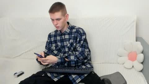 Snapshot of wesleyross chatting on January 9, 2025, 12:03 am Wes online show from January 9, 2025, 12:03 am