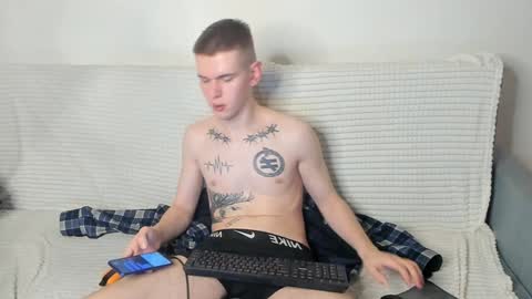 Snapshot of wesleyross chatting on January 17, 2025, 3:12 am Wes online show from January 17, 2025, 3:12 am