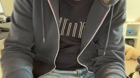 wet_adidasboy online show from September 18, 2025, 8:16 am