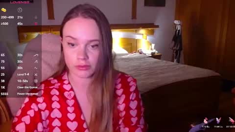 Snapshot of wet_lana chatting on July 4, 2026, 8:26 pm Lana online show from July 4, 2026, 8:26 pm