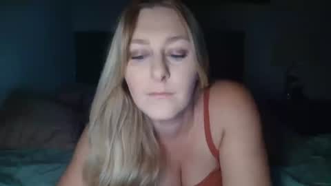 Snapshot of wet_scarlett72 chatting on June 25, 2026, 2:22 am Scarlett online show from June 25, 2026, 2:22 am
