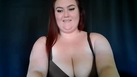 Snapshot of wetbunny25 chatting on November 13, 2025, 4:28 pm wetbunny25 online show from November 13, 2025, 4:28 pm