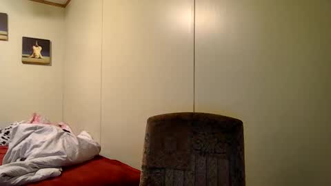 Snapshot of wetbunny25 chatting on March 31, 2026, 1:44 pm wetbunny25 online show from March 31, 2026, 1:44 pm