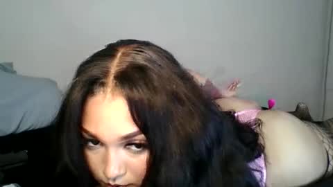 Snapshot of wetcreamerr chatting on June 26, 2026, 1:43 am SheSquirts online show from June 26, 2026, 1:43 am