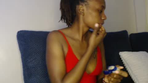 Snapshot of wetfreakym chatting on July 5, 2026, 5:36 am Bella online show from July 5, 2026, 5:36 am