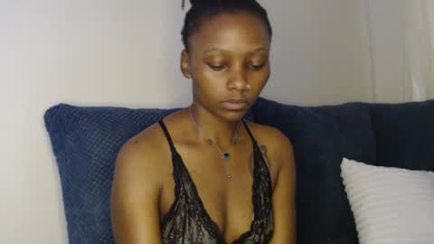 Snapshot of wetfreakym chatting on August 7, 2026, 5:20 am Bella online show from August 7, 2026, 5:20 am