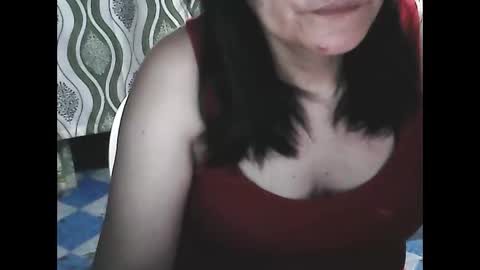 Snapshot of wethornypussy4u chatting on February 19, 2026, 7:10 pm wethornypussy4u online show from February 19, 2026, 7:10 pm