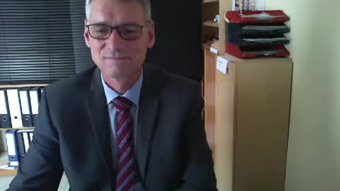 Snapshot of wetsuitedman chatting on June 26, 2026, 2:21 pm Franz online show from June 26, 2026, 2:21 pm